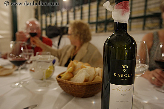 kabola-red-wine-1.jpg