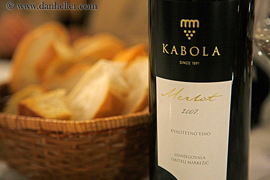 kabola-red-wine-2.jpg