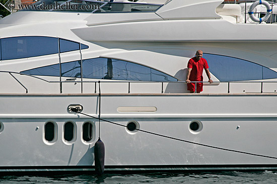 man-in-red-n-white-boat.jpg