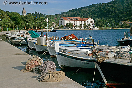 boats-in-harbor-1.jpg