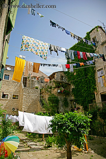 hanging-laundry-4.jpg