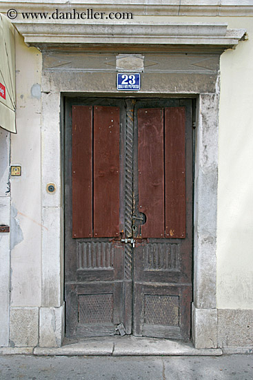 red-door.jpg