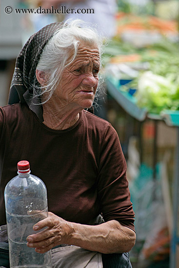 old-unhappy-woman-4.jpg