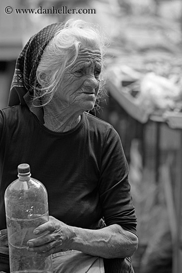 old-unhappy-woman-5-bw.jpg