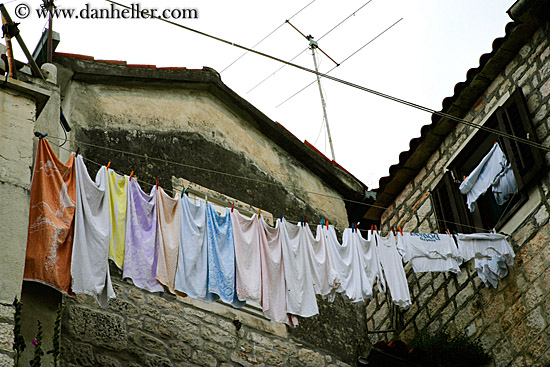 hanging-laundry-2.jpg