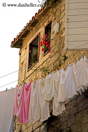 hanging-laundry-4.jpg