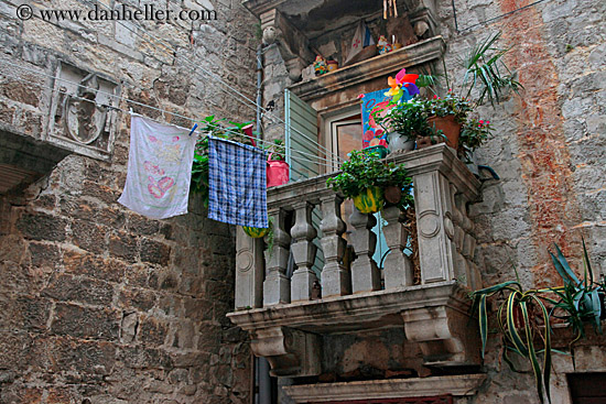 stone-balcony-n-flowers.jpg