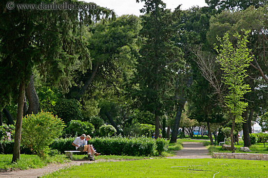 couple-on-bench-in-park.jpg
