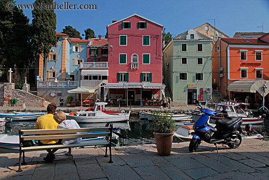 couple-on-bench-by-harbor-1.jpg