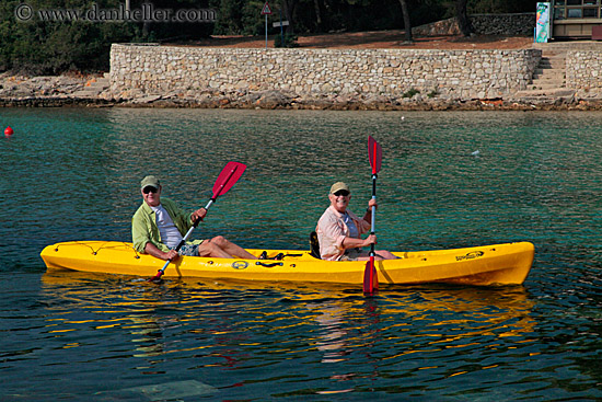 gary-n-lolly-kayaking-2.jpg