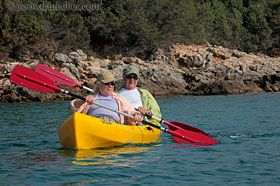 gary-n-lolly-kayaking-5.jpg