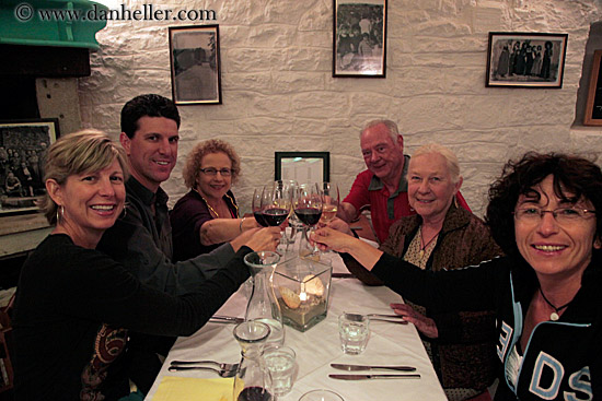 group-toasting-at-dinner-6.jpg