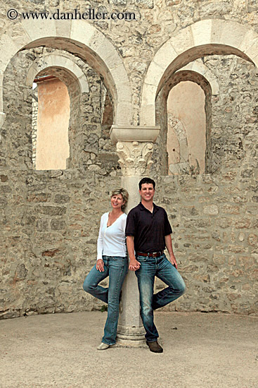 helene-n-patrick-posing-by-cloisters-2.jpg