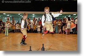 images/Europe/CzechRepublic/Dance/boy-dancers-2.jpg