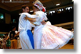 images/Europe/CzechRepublic/Dance/dancers-motion-2.jpg