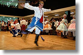 images/Europe/CzechRepublic/Dance/men-dancers-1.jpg