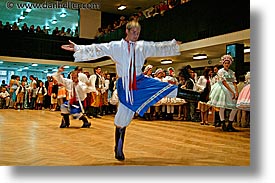 images/Europe/CzechRepublic/Dance/men-dancers-5.jpg