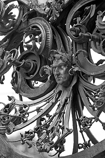 iron-gate-head-1.jpg