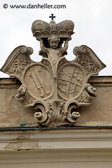 liechtenstein-coat-arms.jpg
