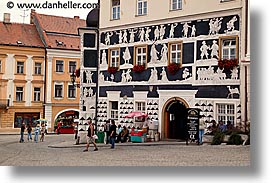 images/Europe/CzechRepublic/Mikulov/mikulov-square-2.jpg