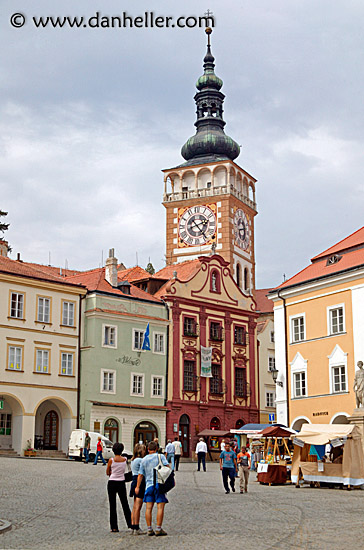 mikulov-square-3.jpg