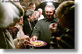 images/Europe/CzechRepublic/Moravia/serving-cheese.jpg