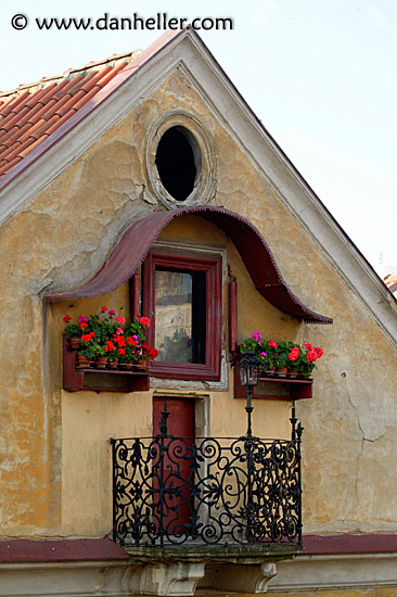 attic-balcony.jpg