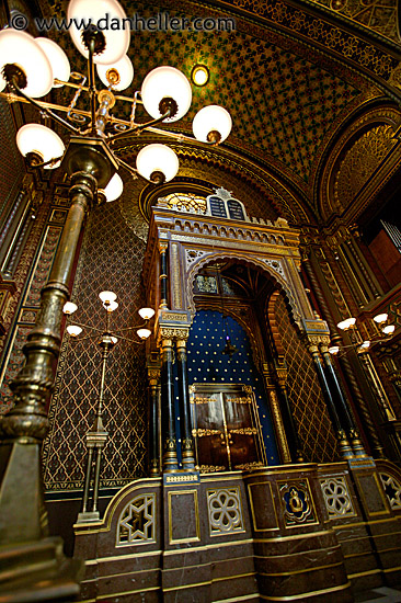 spanish-synagogue-04.jpg