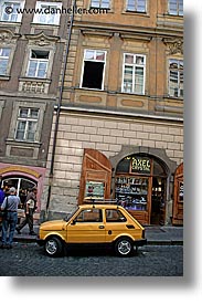 images/Europe/CzechRepublic/Prague/Streets/yellow-car.jpg