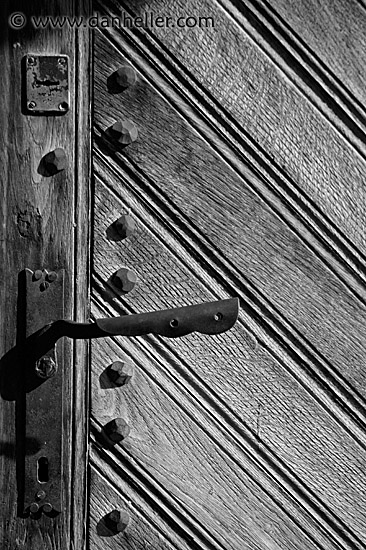 door-handle-bw.jpg