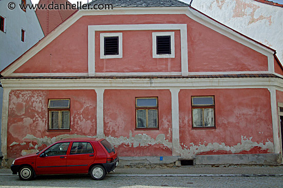 red-car-bldg.jpg