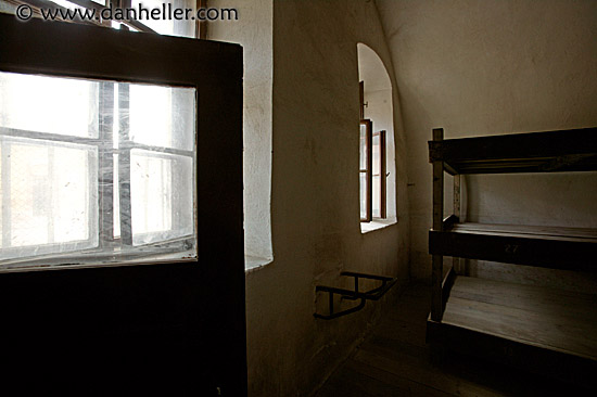 prisoners-room-3.jpg