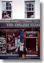cambridge, england, english, europe, people, reading, united kingdom, vertical, photograph