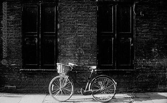 bicycles-8-bw.jpg