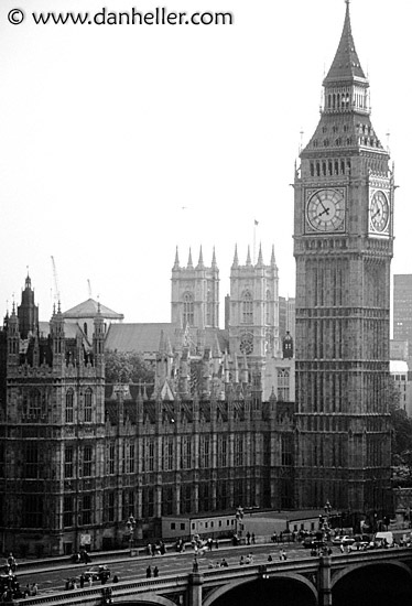 big-ben-bridge-bw.jpg