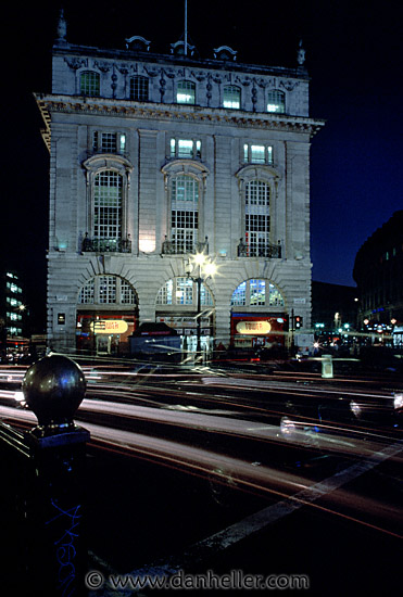 piccadilly-circus-nite-0005.jpg