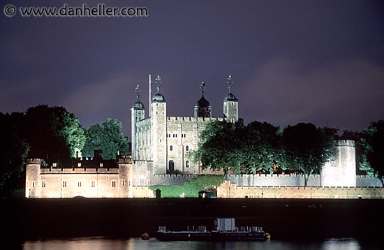 tower-of-london-nite.jpg