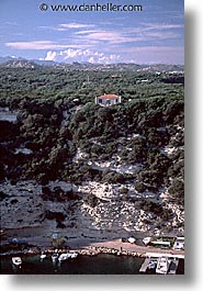 images/Europe/France/Corsica/Bonifacio/Harbor/aerial-06.jpg