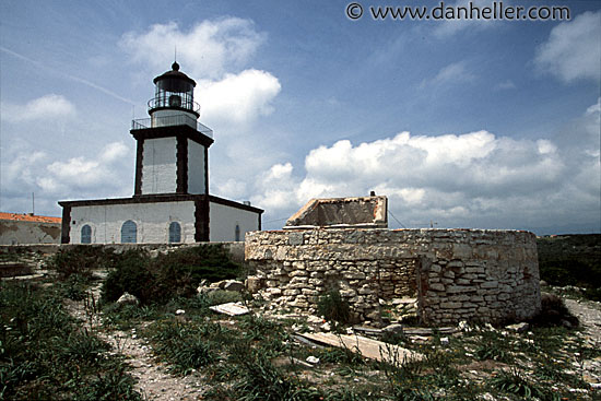 lighthouse-1.jpg