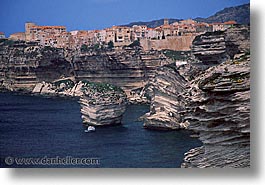 images/Europe/France/Corsica/Bonifacio/SeaCliffs/seacliffs-09.jpg