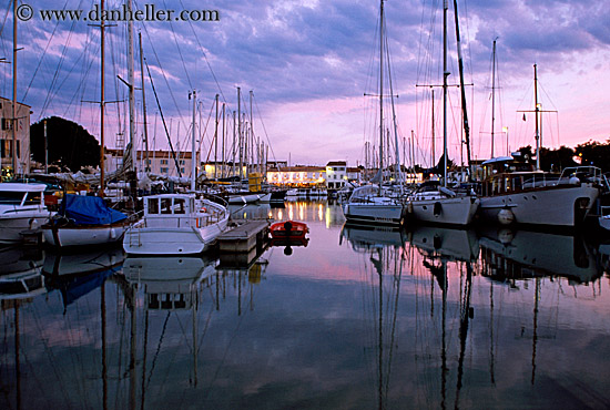 ile_de_re-nite-harbor-4.jpg