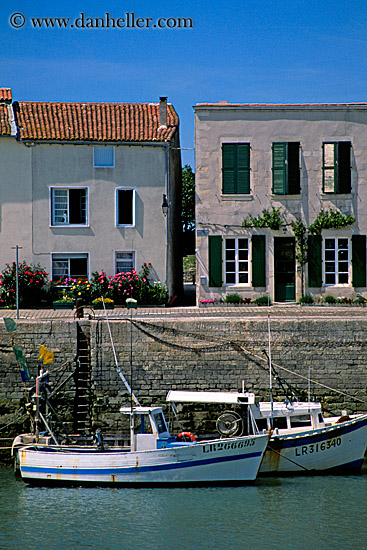 boats-n-houses-3.jpg