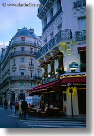 images/Europe/France/Paris/SaintGermaine/st_germaine-cafe-dusk.jpg