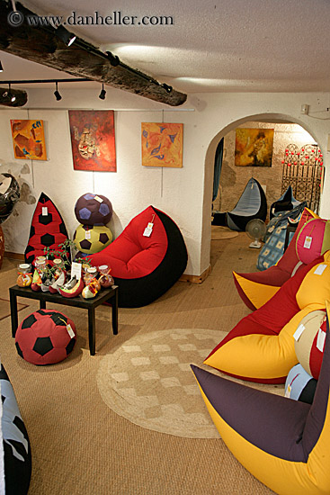 modern-furniture-2.jpg