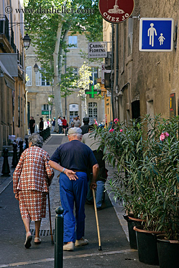 old-couple-walking.jpg