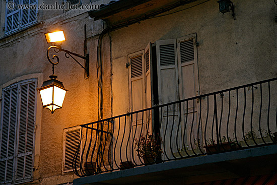 lamp-n-railing-balcony.jpg