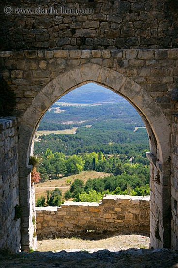 gothic-arch-n-scenic.jpg