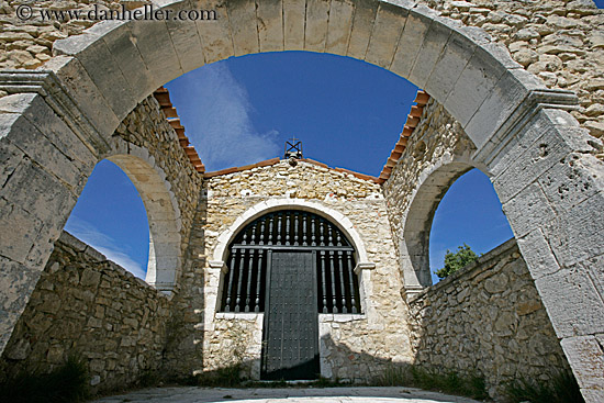 window-arches-n-door.jpg