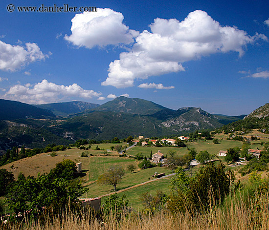 clouds-n-scenic.jpg
