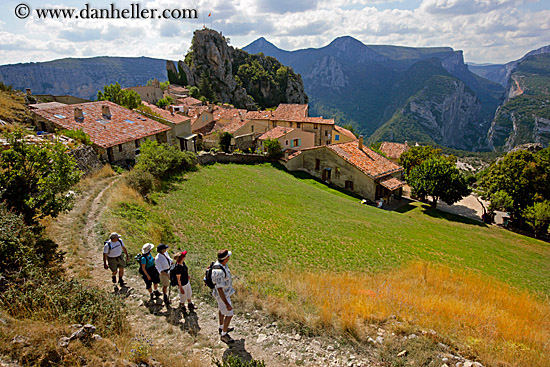 hikers-n-hilltop-town-3.jpg